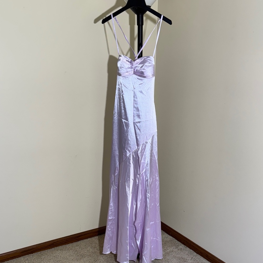 Elegant Lavender Spaghetti Strap Dress